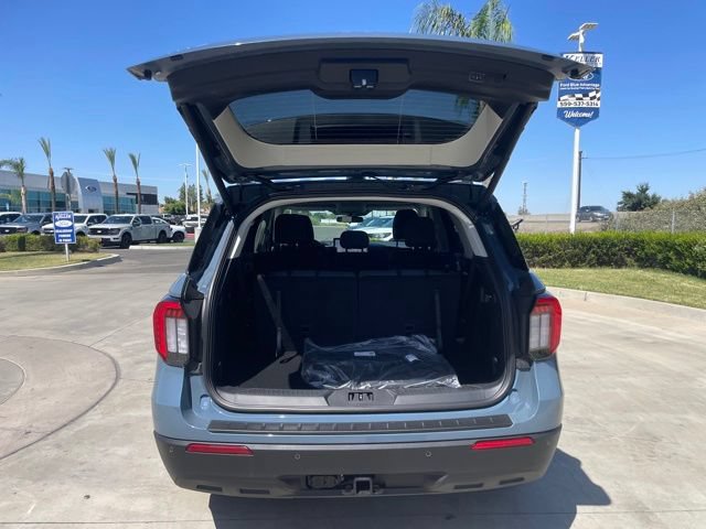 New 2026 Ford Explorer Active RWD image 24