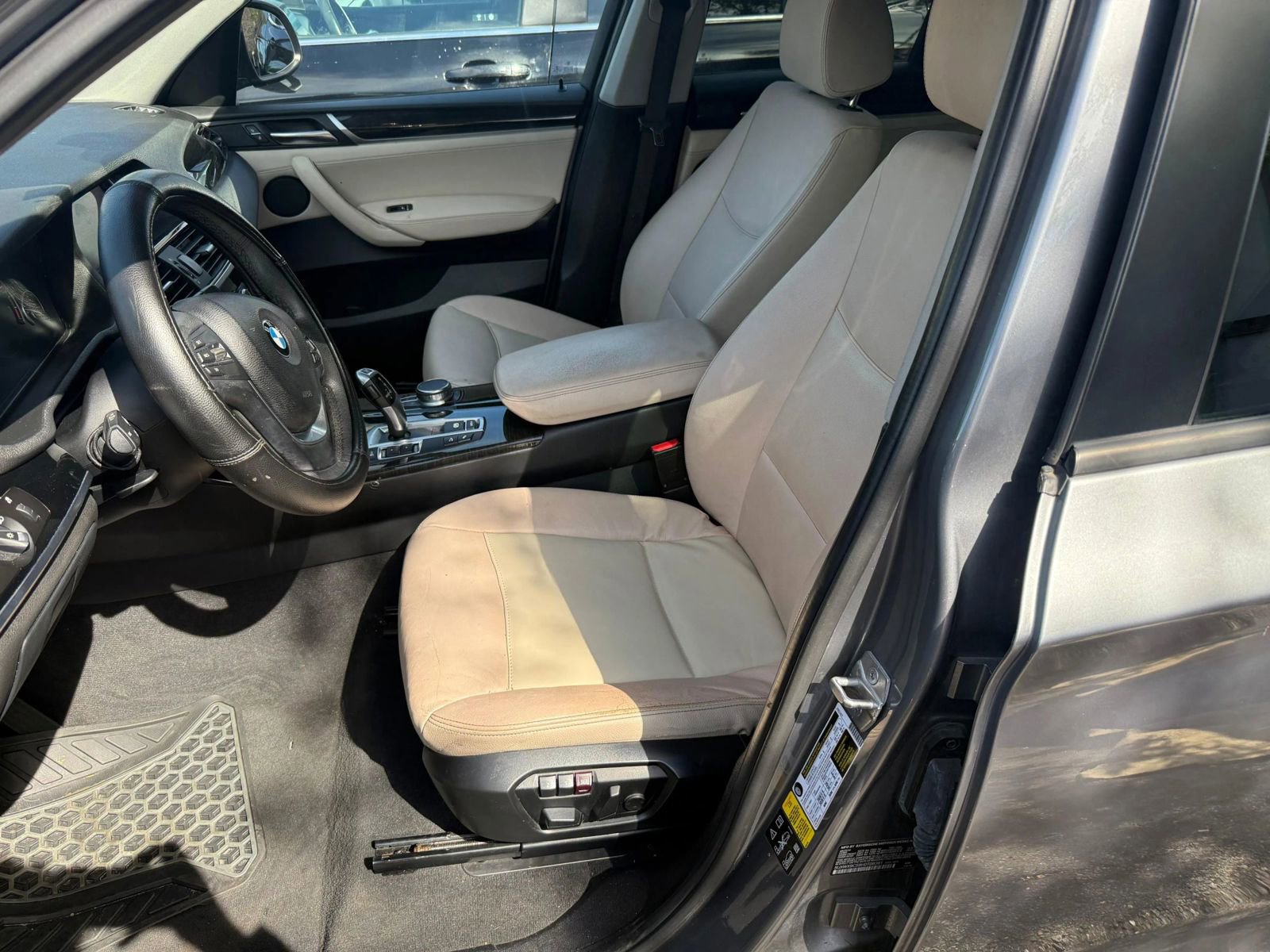 Used 2017 BMW X3 xDrive28i AWD/4WD image 19