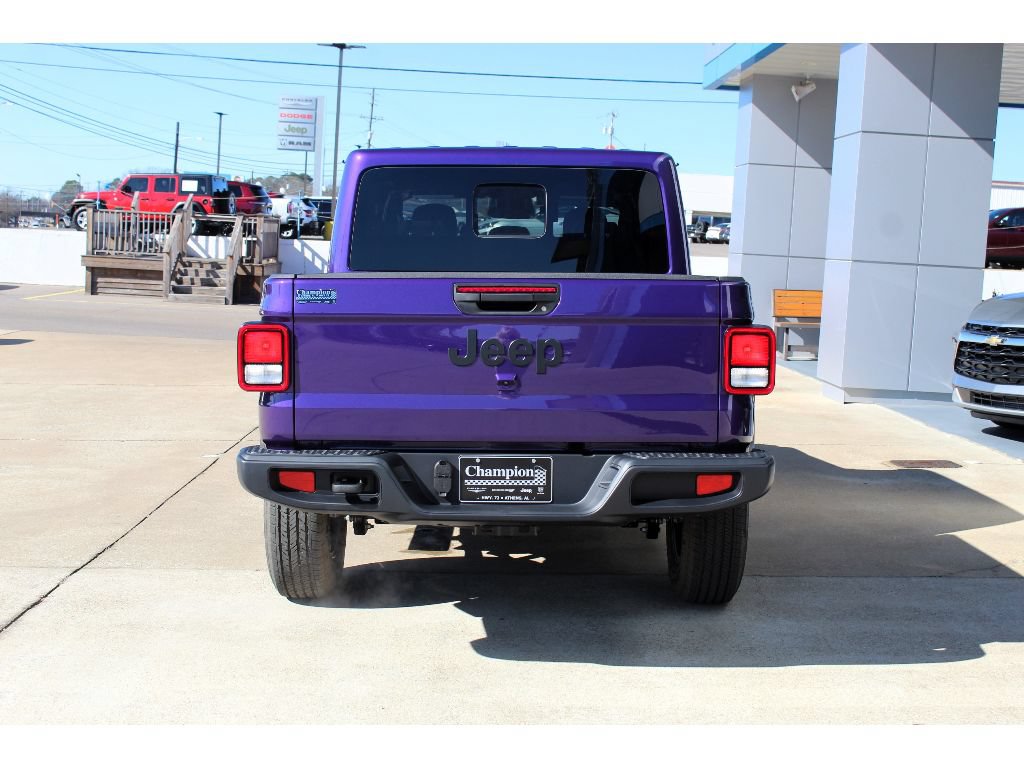 New 2026 Jeep Gladiator Sport AWD/4WD image 6