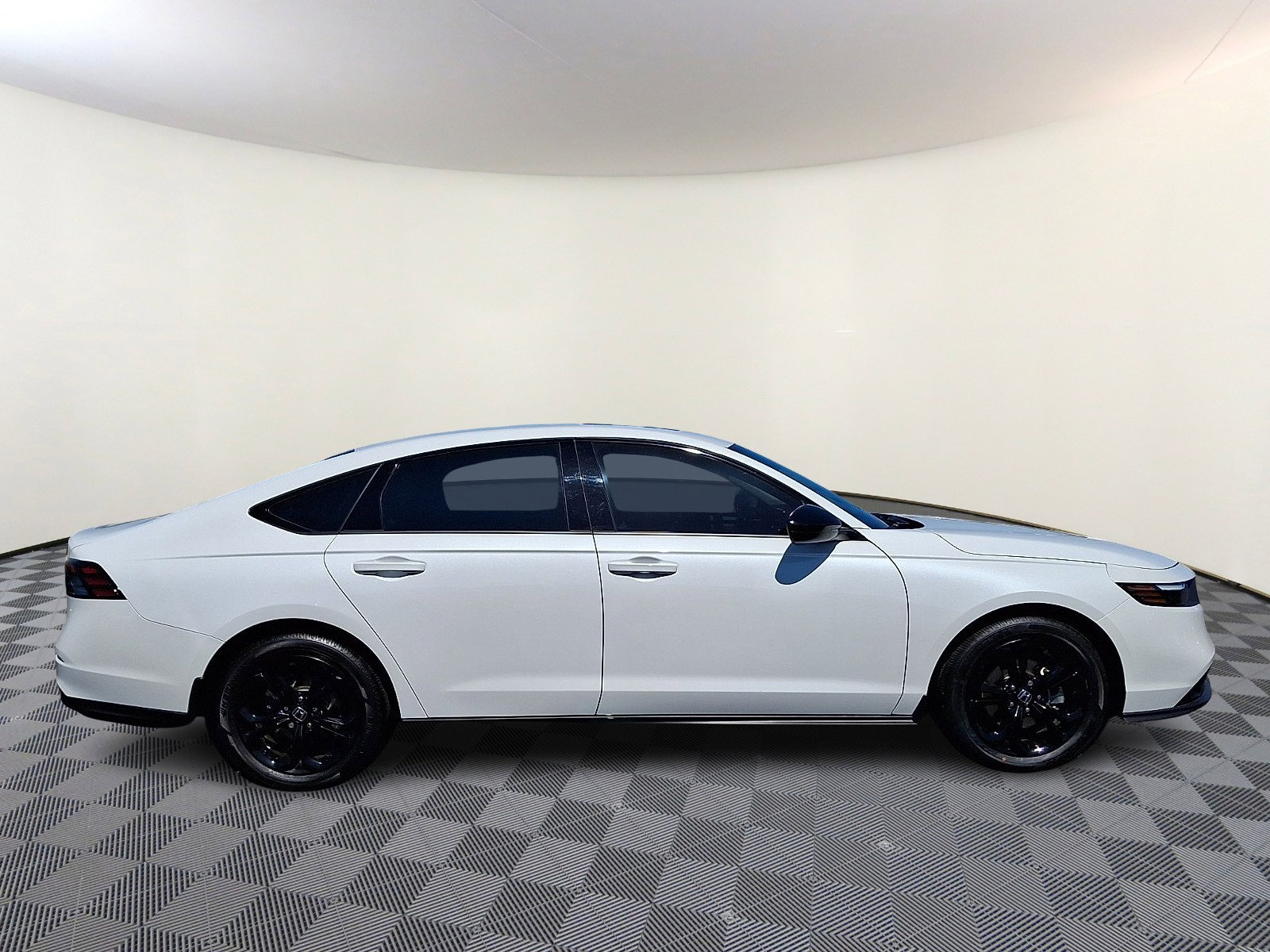 Used 2025 Honda Accord SE image 8