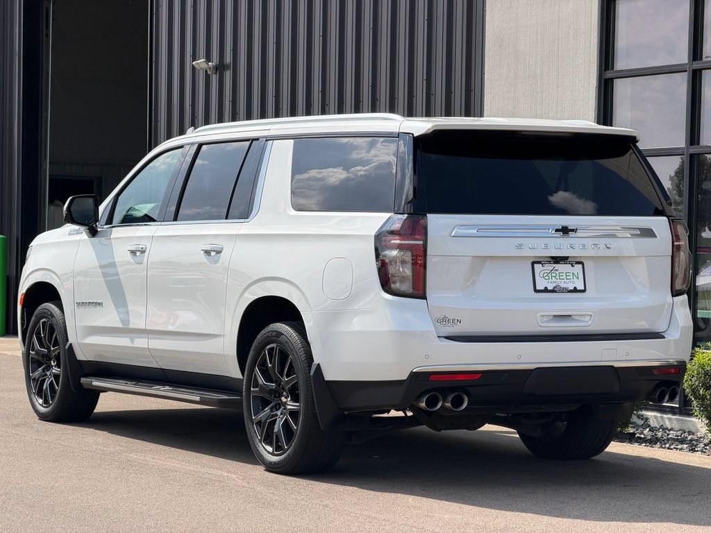 Used 2021 Chevrolet Suburban High Country AWD/4WD image 3