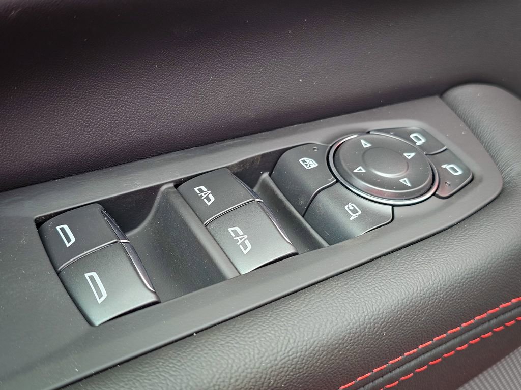 New 2026 GMC Yukon XL AT4 Ultimate w/ LPO, Floor Liner Package AWD/4WD image 14