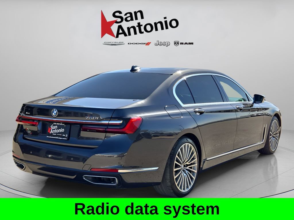 Used 2022 BMW 750i xDrive image 8