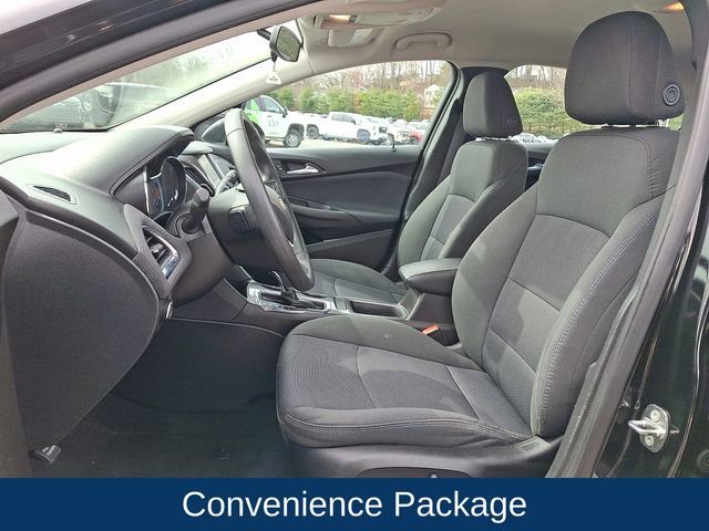 Used 2017 Chevrolet Cruze LT w/ Convenience Package image 2