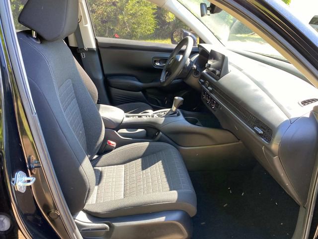 Used 2023 Honda HR-V LX image 34