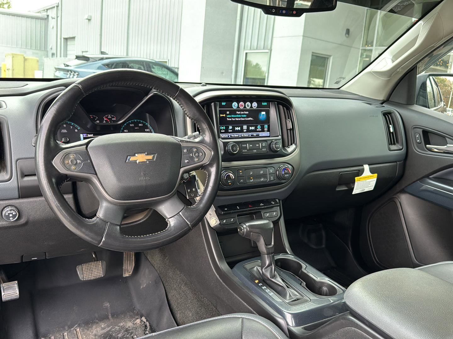 Used 2016 Chevrolet Colorado Z71 image 16