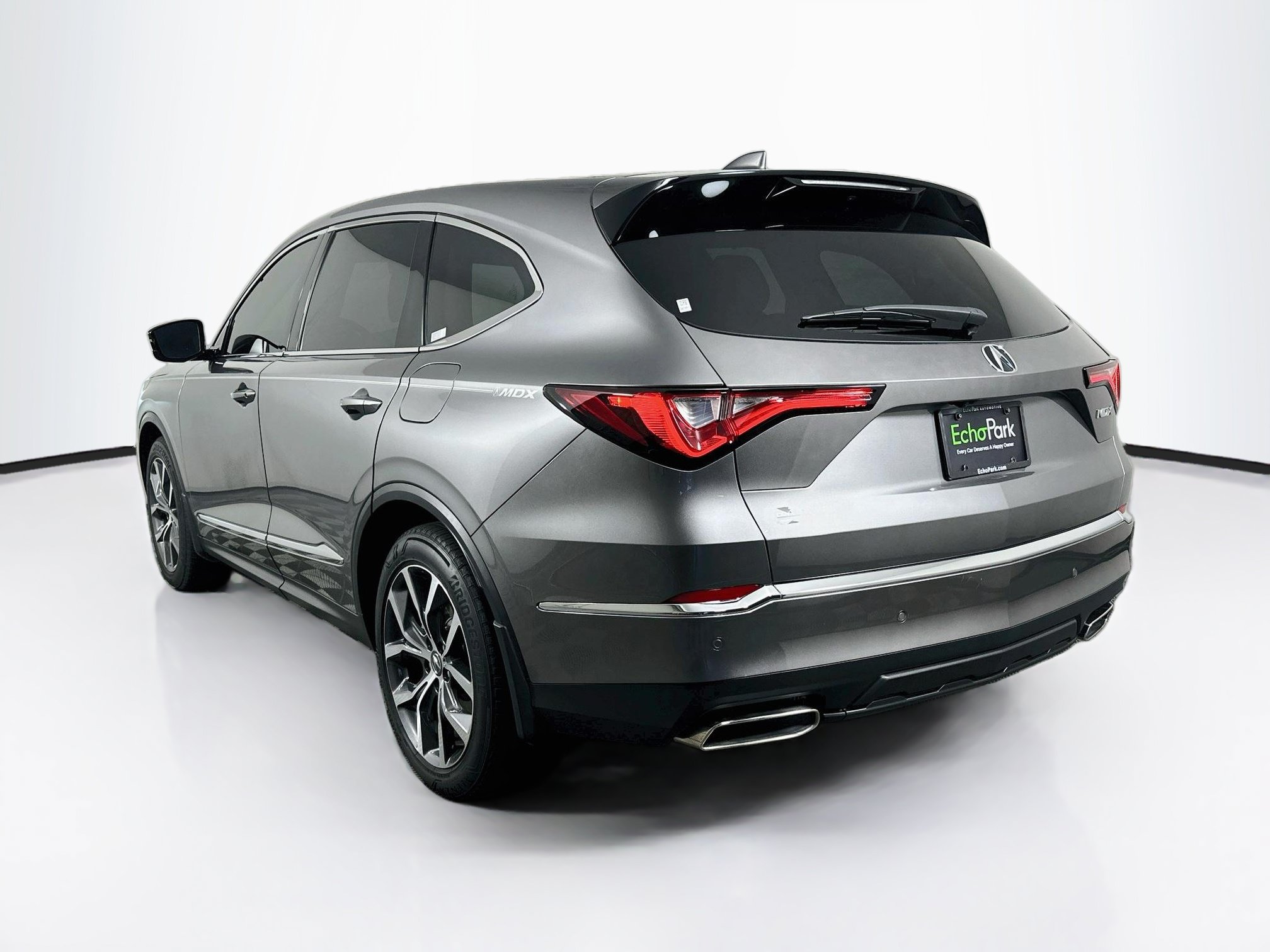 Used 2024 Acura MDX w/ Technology Package FWD image 5