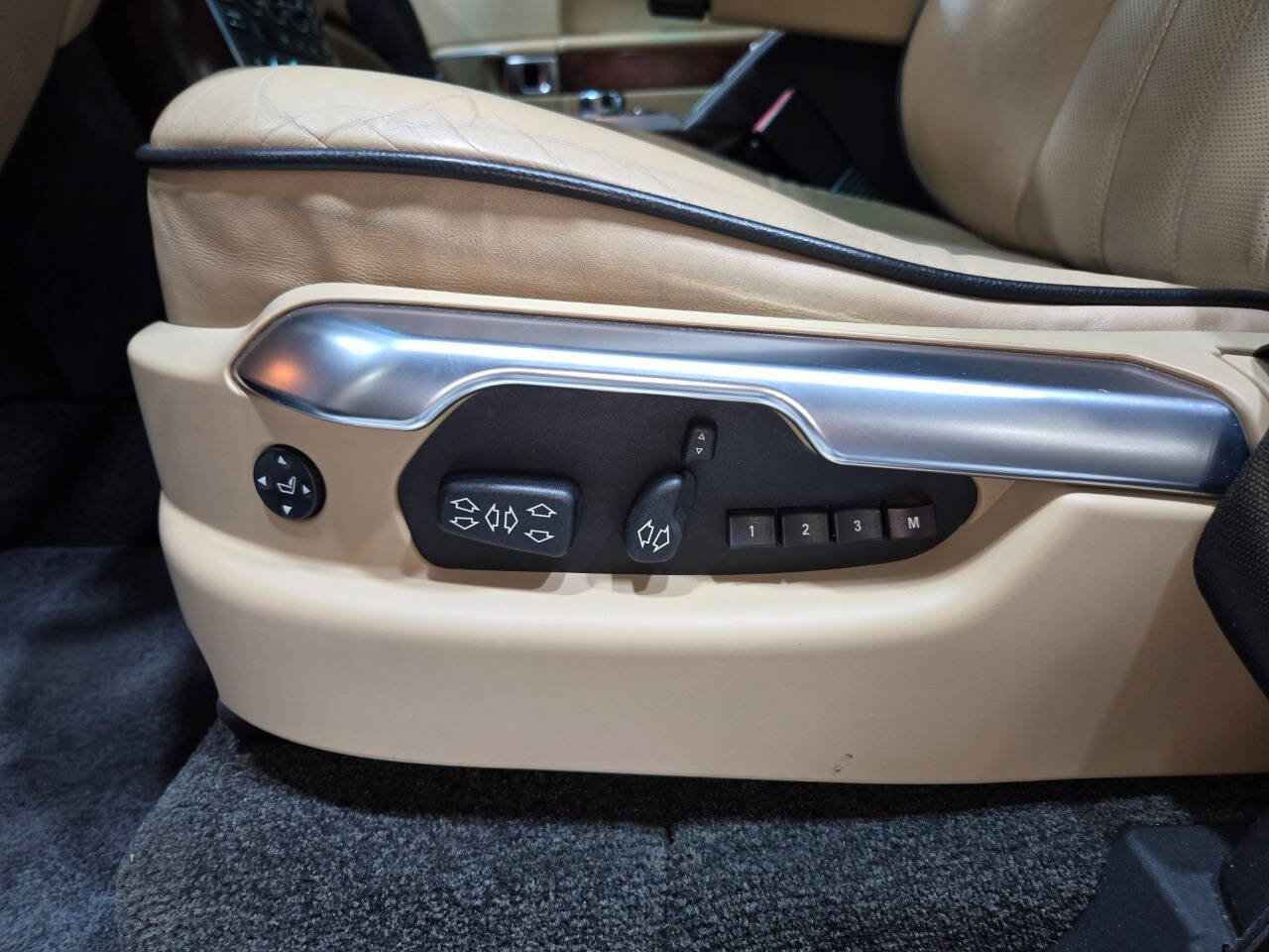 Used 2012 Land Rover Range Rover HSE LUX image 69