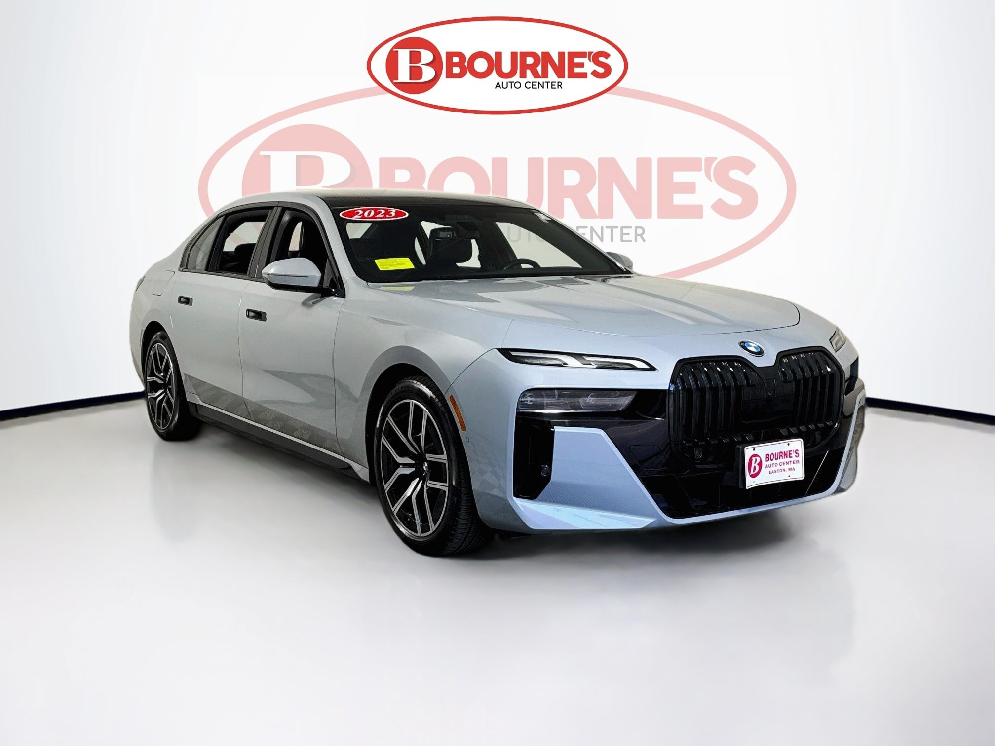 Used 2023 BMW 760i xDrive AWD/4WD image 1