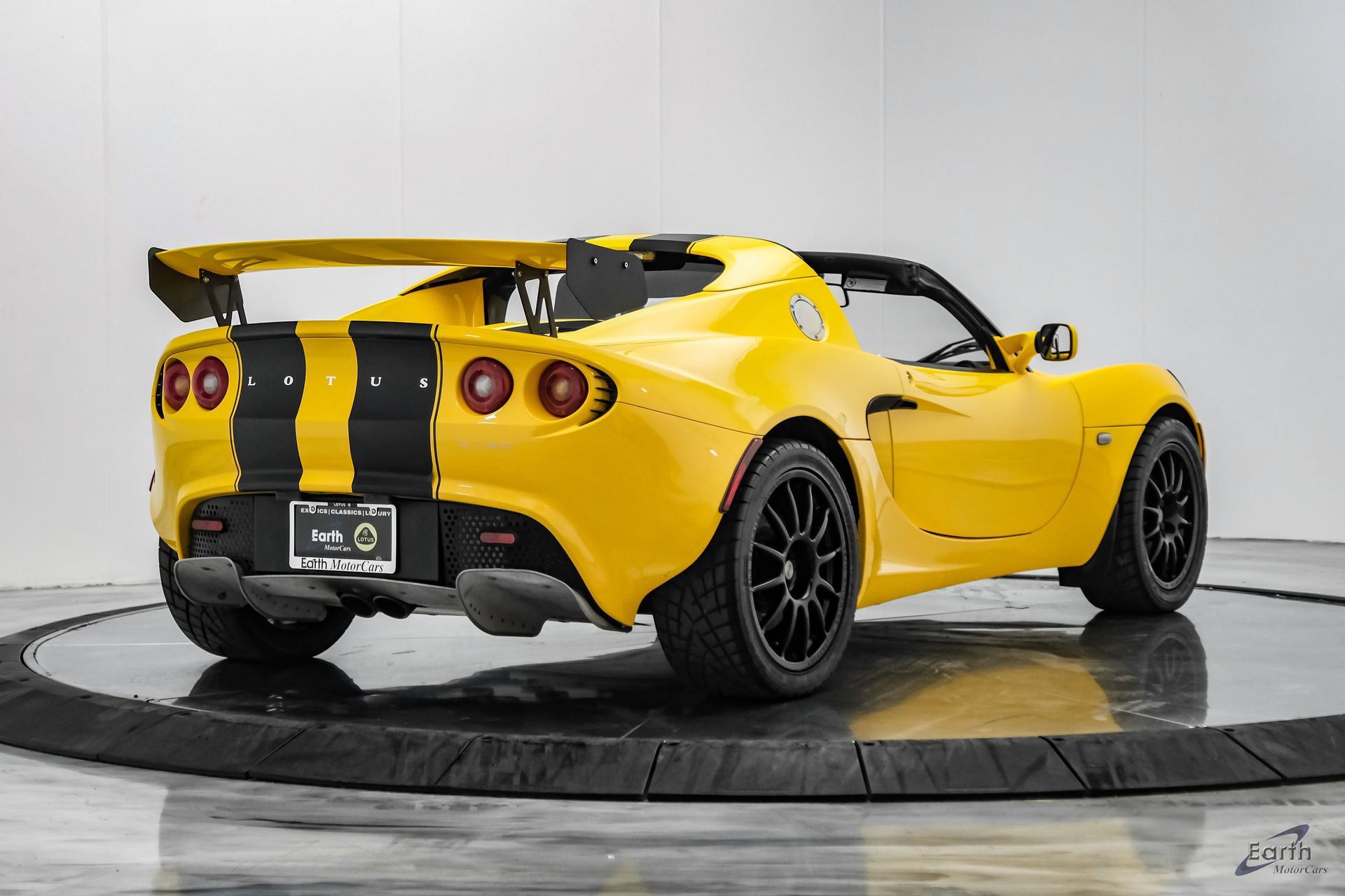 Used 2005 Lotus Elise RWD image 26
