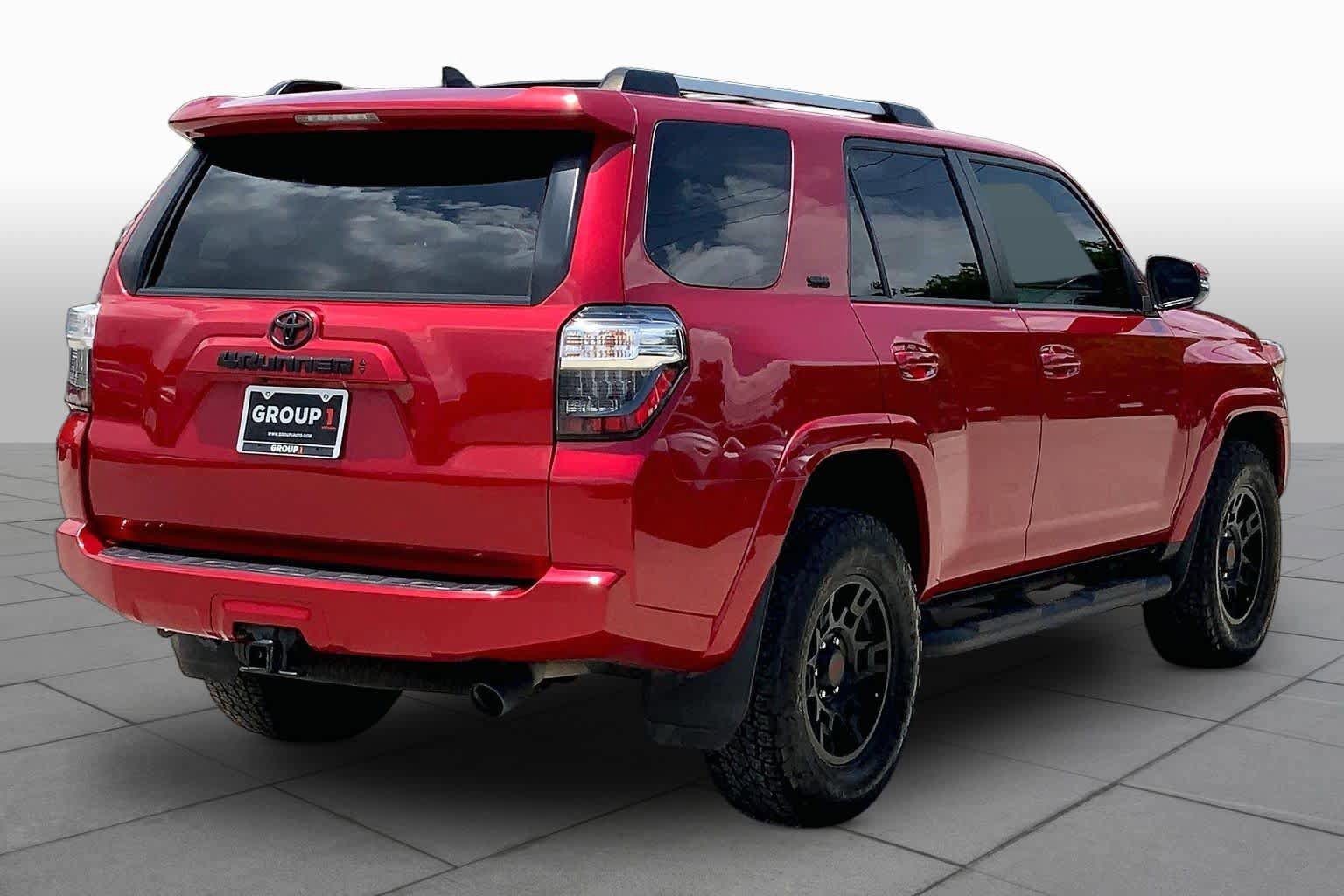 Used 2023 Toyota 4Runner SR5 Premium w/ Moonroof Package AWD/4WD image 13