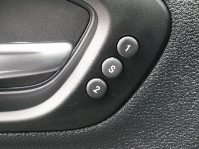 Used 2022 Jeep Cherokee Limited image 27