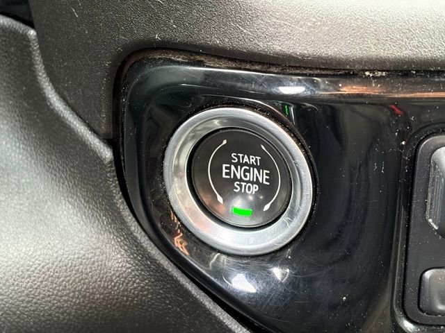 Used 2024 GMC Sierra 3500 SLE w/ SLE Convenience Package image 24