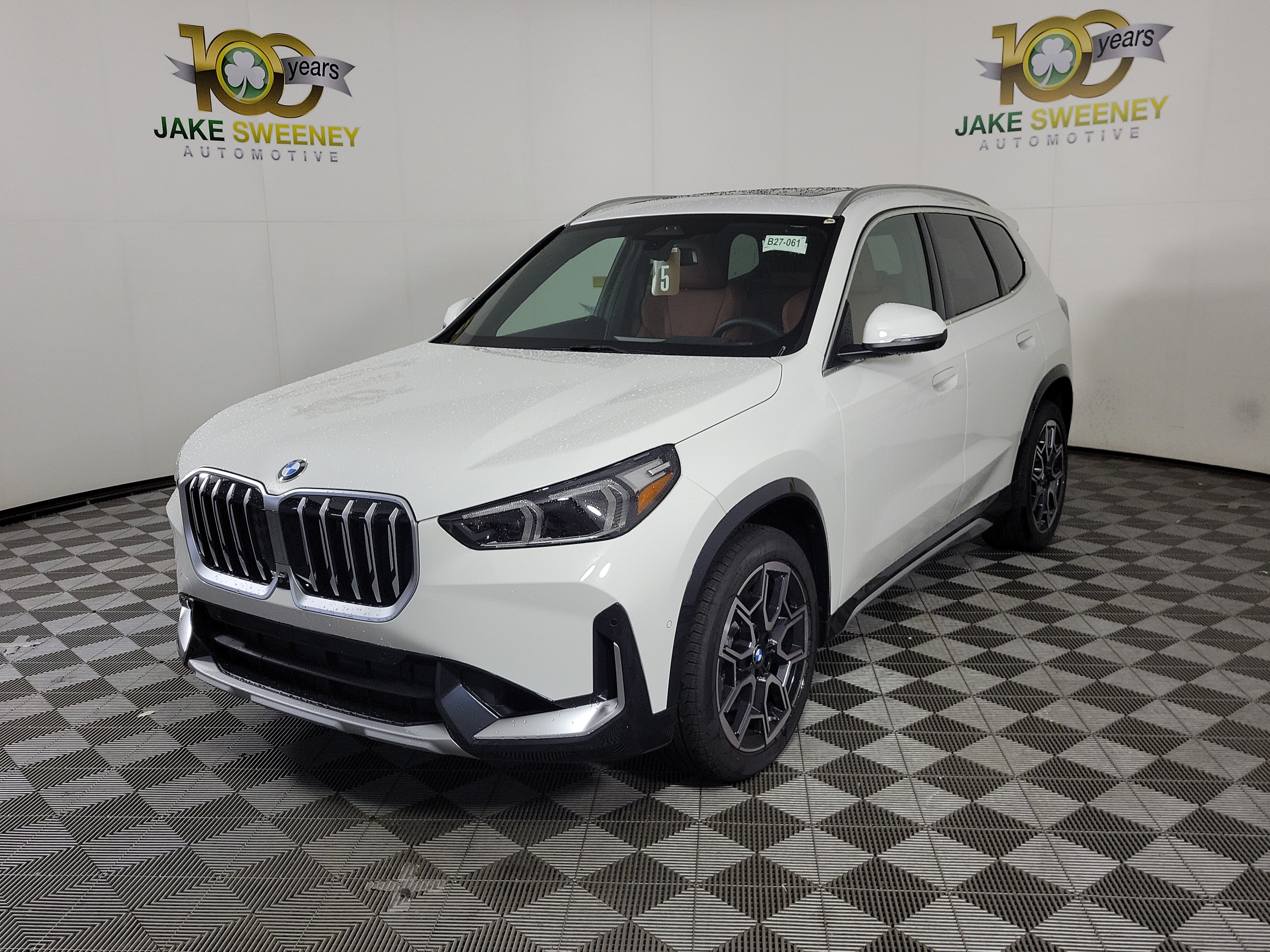 New 2027 BMW X1 xDrive28i AWD/4WD image 3