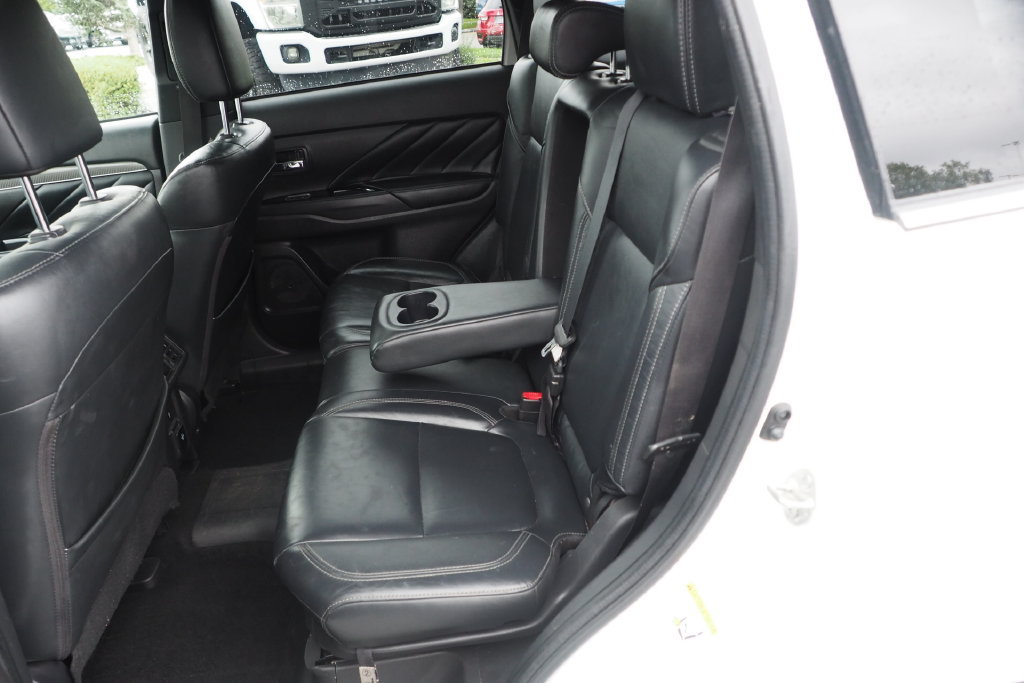 Used 2020 Mitsubishi Outlander GT AWD/4WD image 15