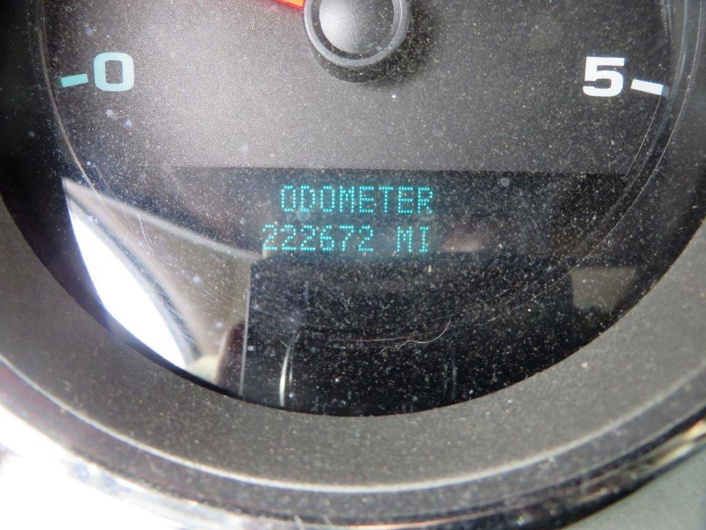 Used 2008 Chevrolet Silverado 2500 LT w/ Suspension Package, Off-Road AWD/4WD image 19