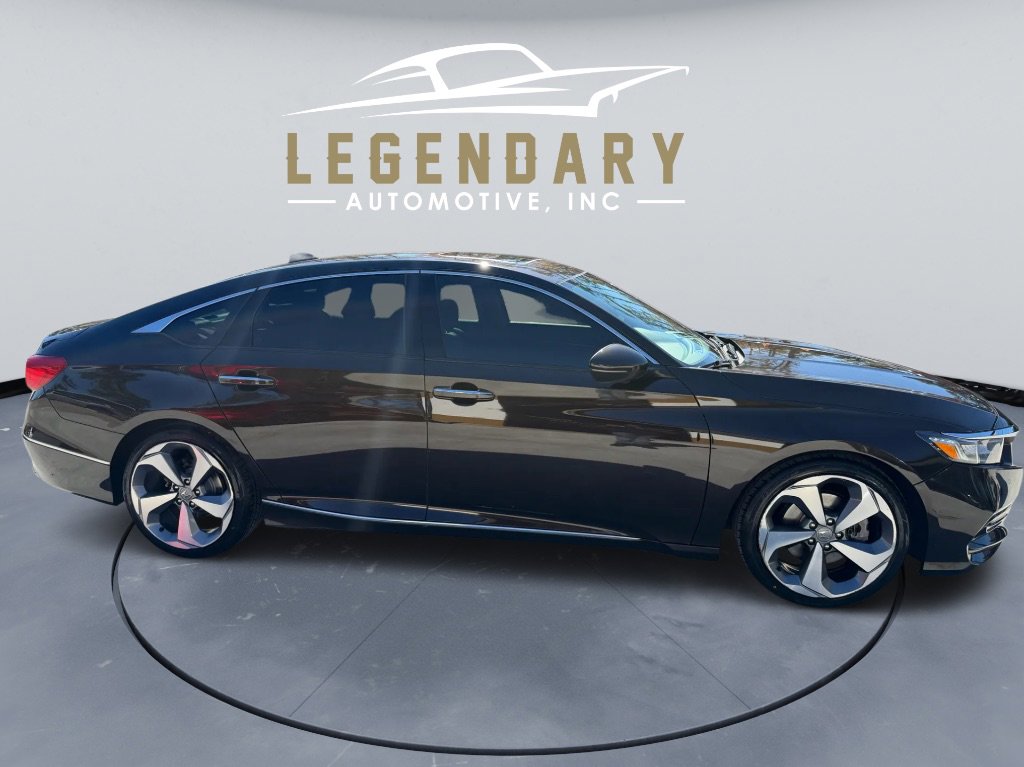 Used 2018 Honda Accord Touring image 8