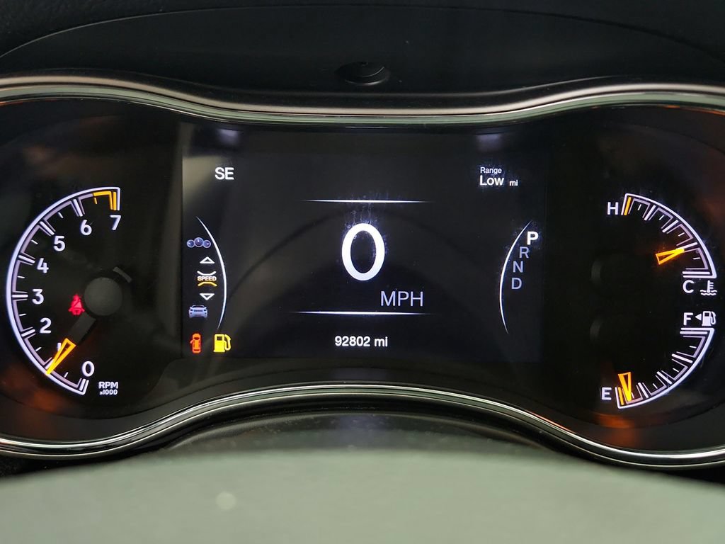 Used 2019 Jeep Grand Cherokee Laredo AWD/4WD image 14
