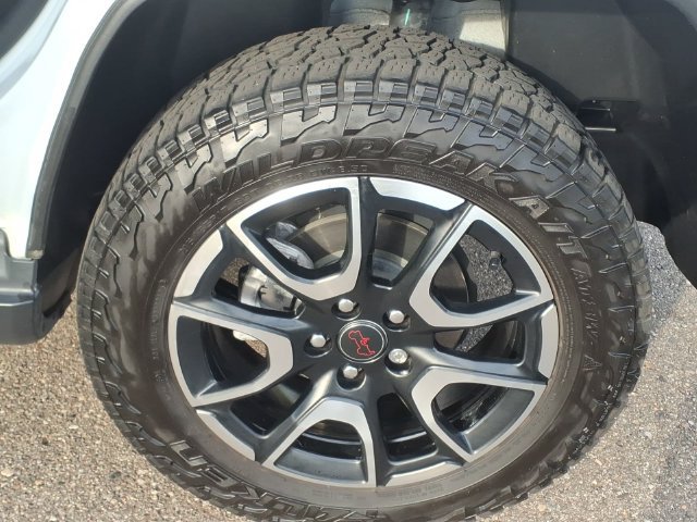 Certified 2025 Jeep Compass Trailhawk w/ Sun & Sound Group AWD/4WD image 15