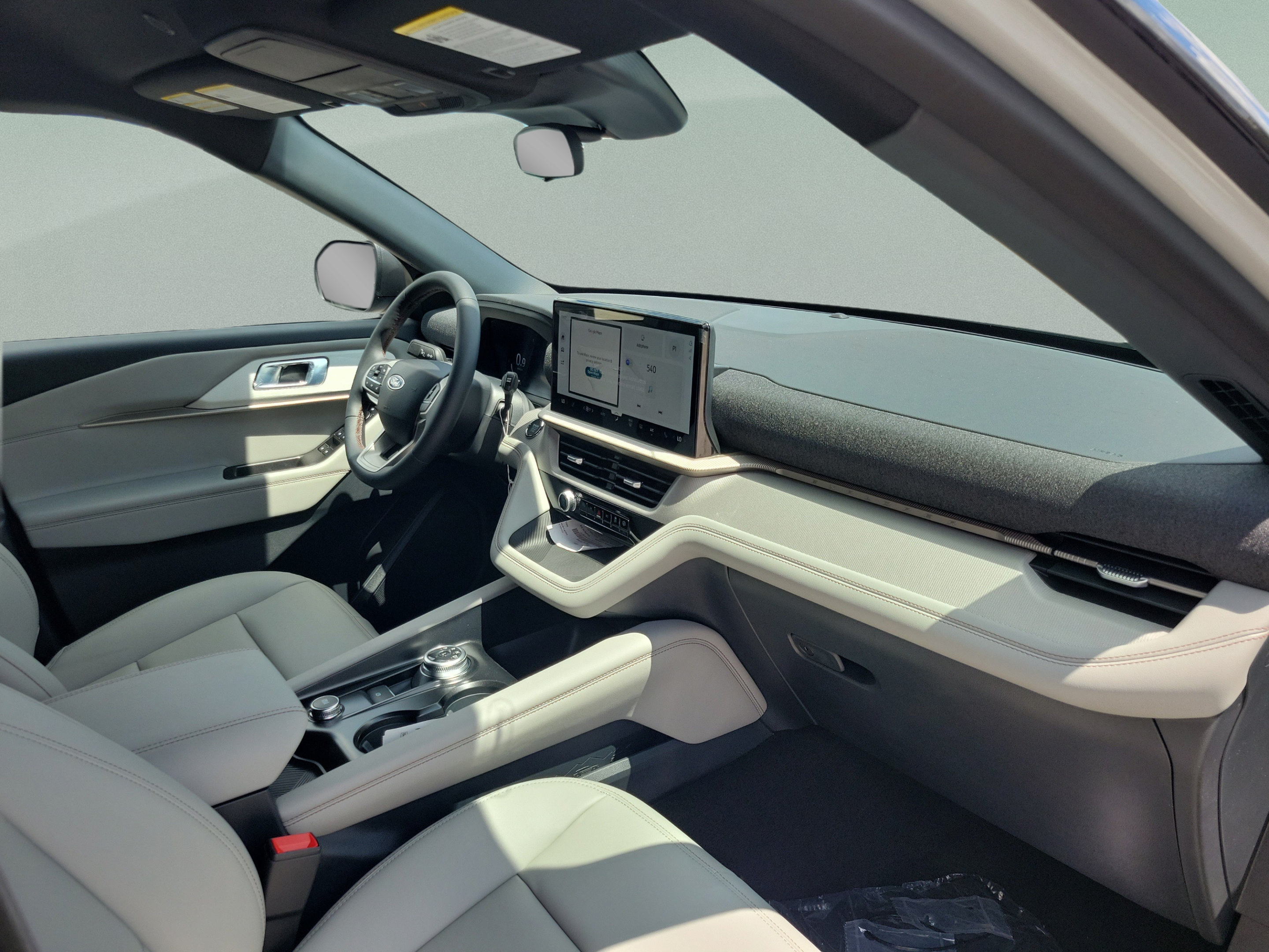 New 2027 Ford Explorer Active w/ Active Comfort Package RWD image 9