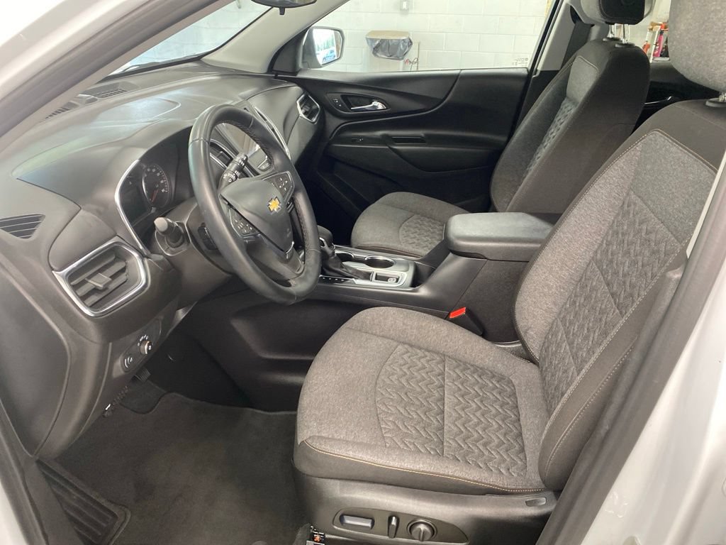 Used 2024 Chevrolet Equinox LT AWD/4WD image 10