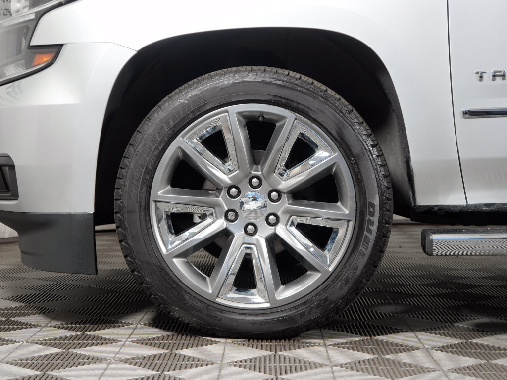 Used 2019 Chevrolet Tahoe LT w/ Luxury Package AWD/4WD image 14