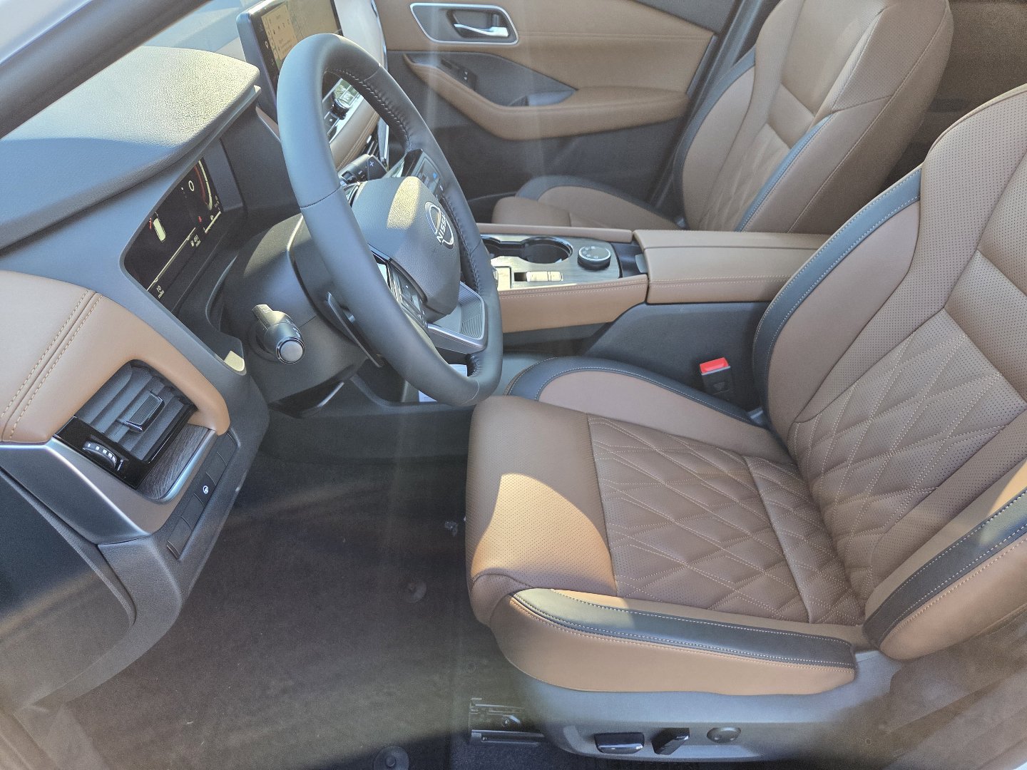 New 2026 Nissan Rogue Platinum AWD/4WD image 28