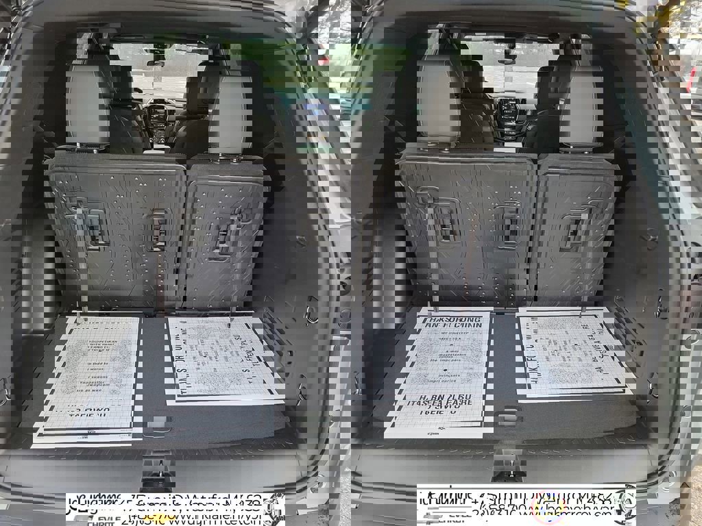 Used 2023 Chevrolet Traverse LT w/ LPO, Floor Liner Package image 26