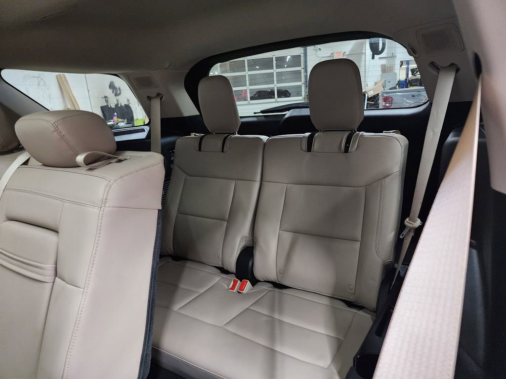 Used 2021 Ford Explorer Limited w/ Equipment Group 301A image 31