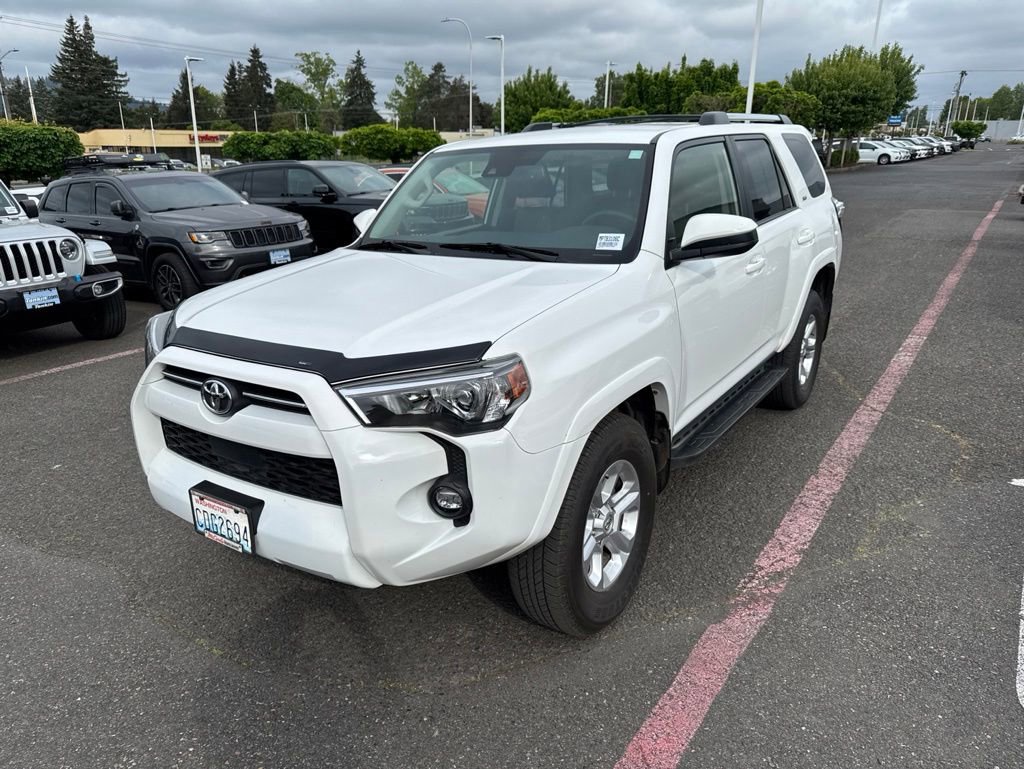 Used 2022 Toyota 4Runner SR5 AWD/4WD image 3