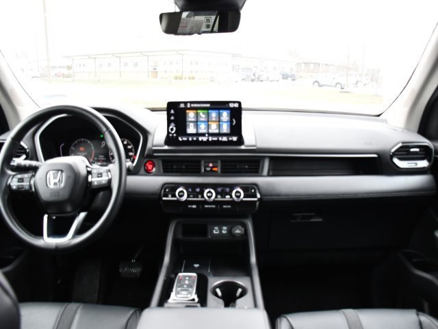 Used 2024 Honda Pilot EX-L image 15