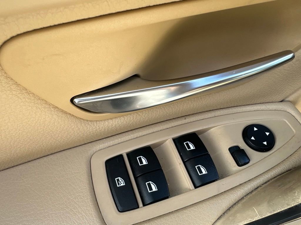 Used 2015 BMW 320i xDrive Sedan image 30