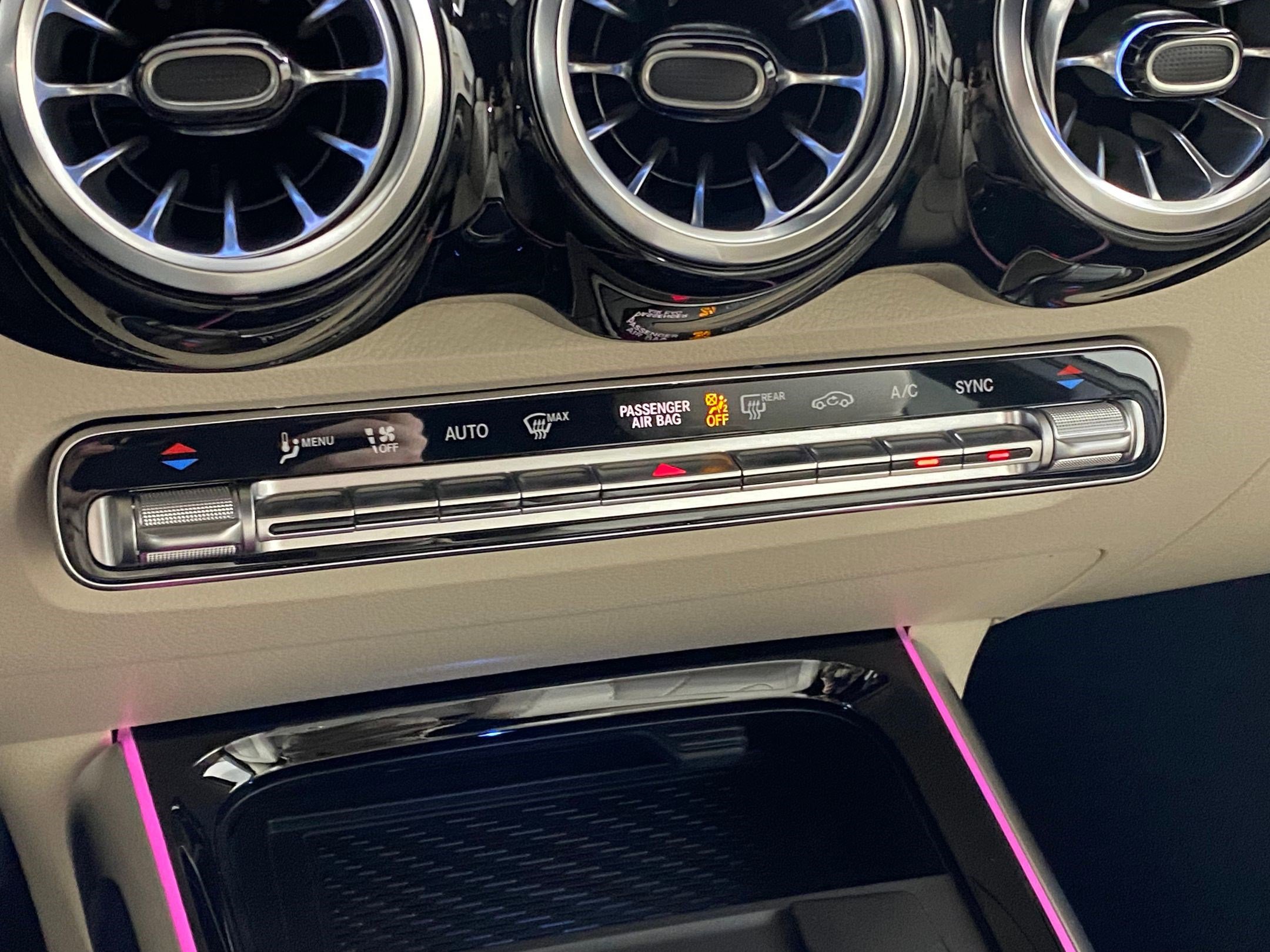 New 2025 Mercedes-Benz GLB 250 4MATIC image 25