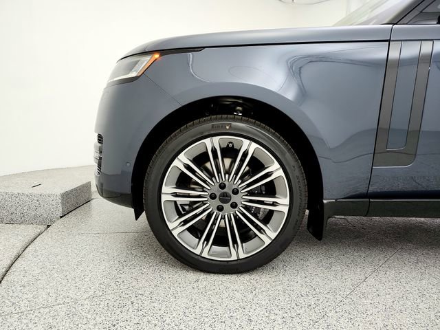 New 2026 Land Rover Range Rover Long Wheelbase SE AWD/4WD image 29