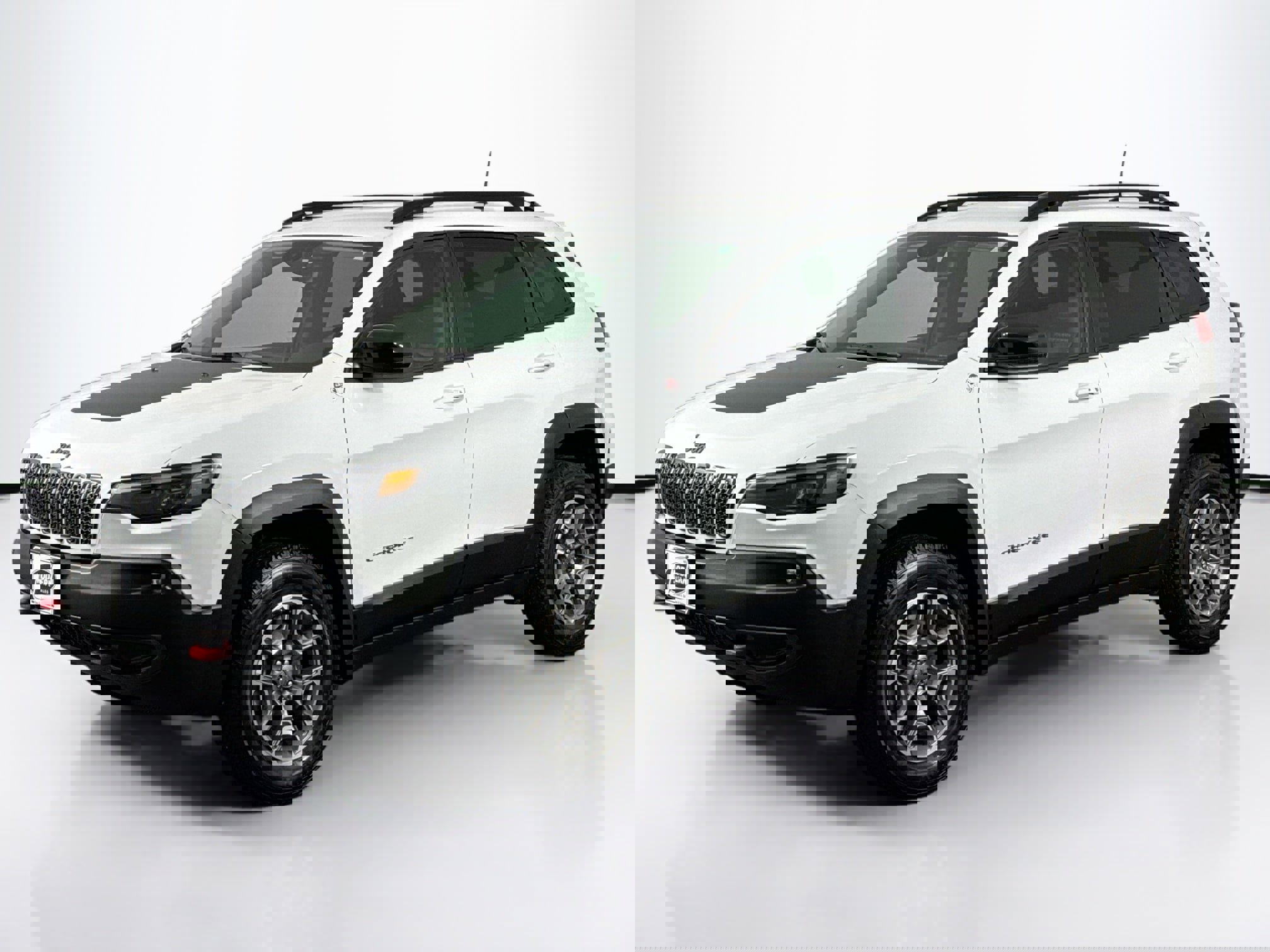 Used 2022 Jeep Cherokee Trailhawk image 6