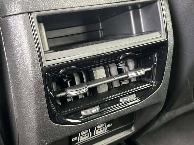 Used 2024 Jeep Grand Cherokee Laredo X AWD/4WD image 20