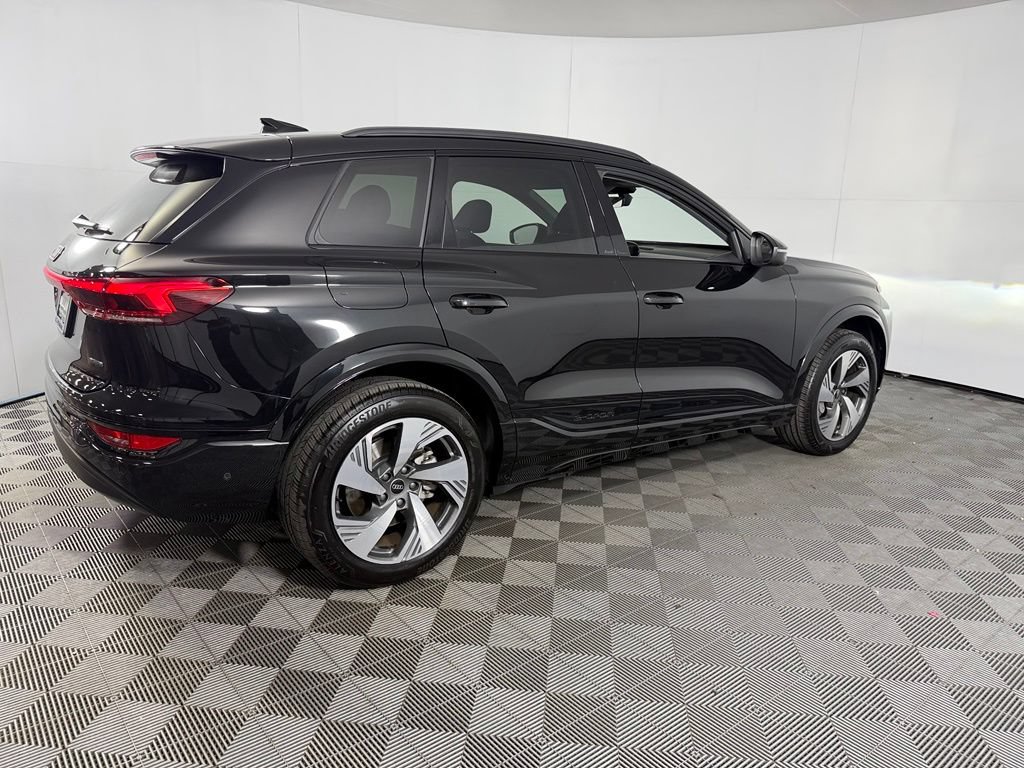 Used 2025 Audi Q6 e-tron Premium w/ Convenience Package AWD/4WD image 9