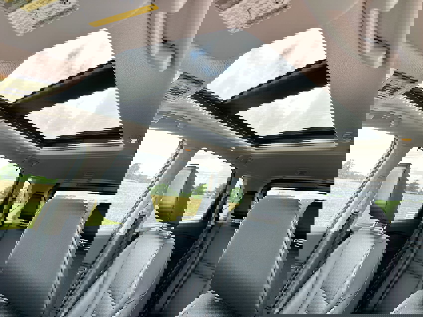 Used 2024 Nissan Rogue SV w/ SV Premium Package image 22