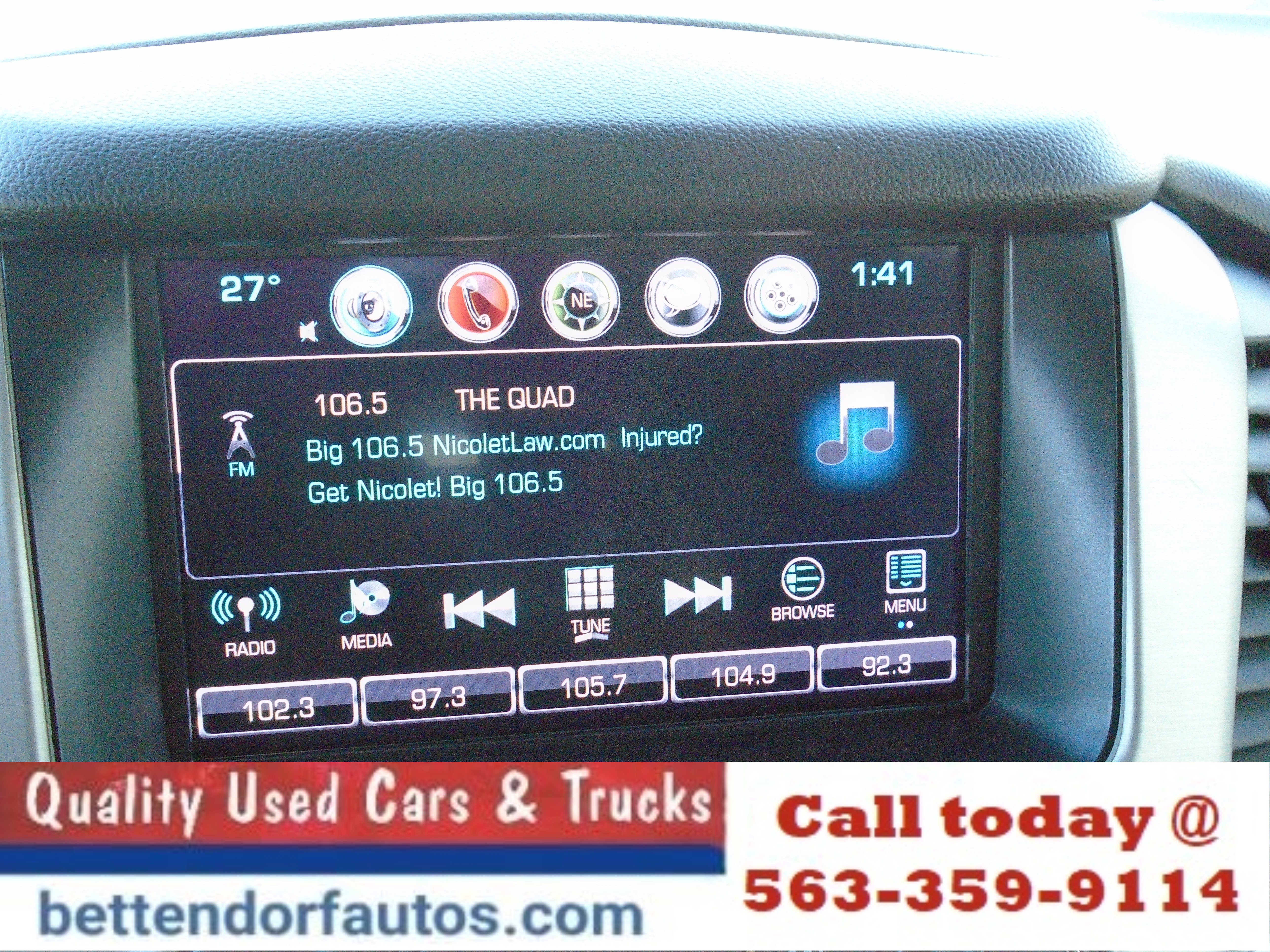 Used 2017 GMC Yukon XL SLT w/ Open Road Package image 11