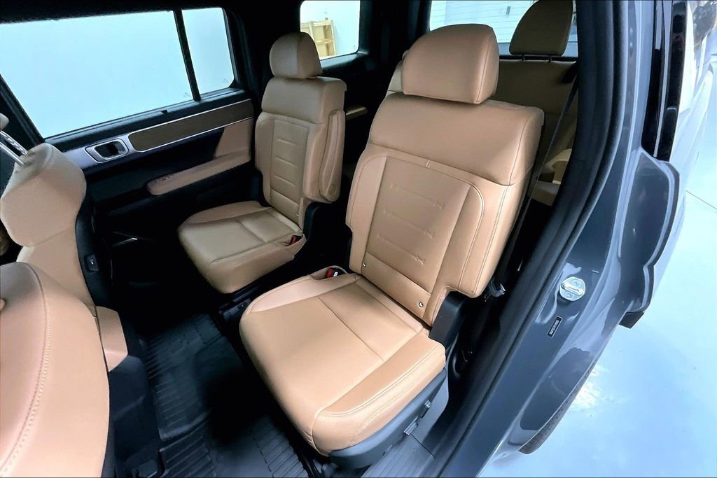 New 2026 Hyundai Santa Fe Limited AWD/4WD image 18