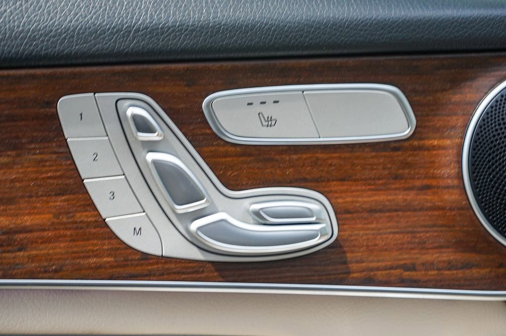 Used 2022 Mercedes-Benz GLC 300 4MATIC image 20