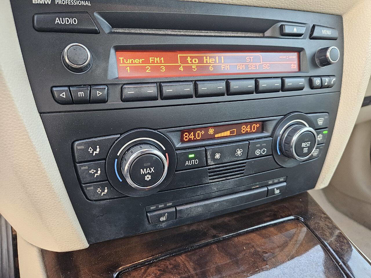 Used 2009 BMW 335i Convertible image 20