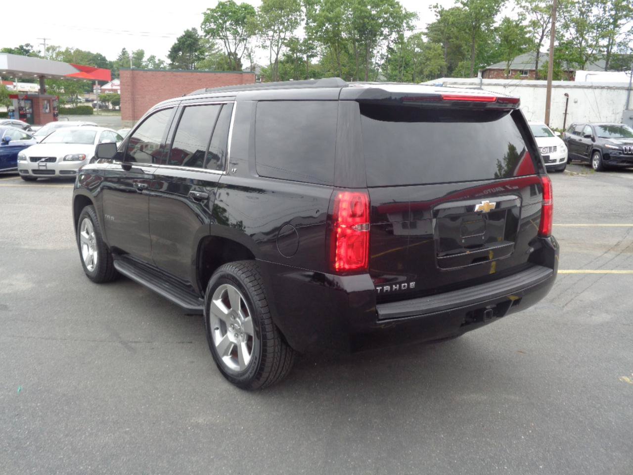 Used 2016 Chevrolet Tahoe LT w/ Luxury Package RWD image 4