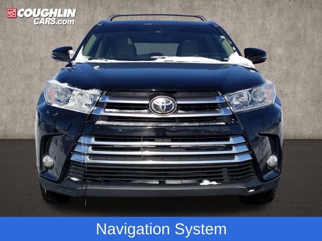 Used 2018 Toyota Highlander Limited Platinum image 3