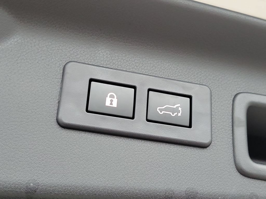 Certified 2025 Subaru Forester Premium AWD/4WD image 8