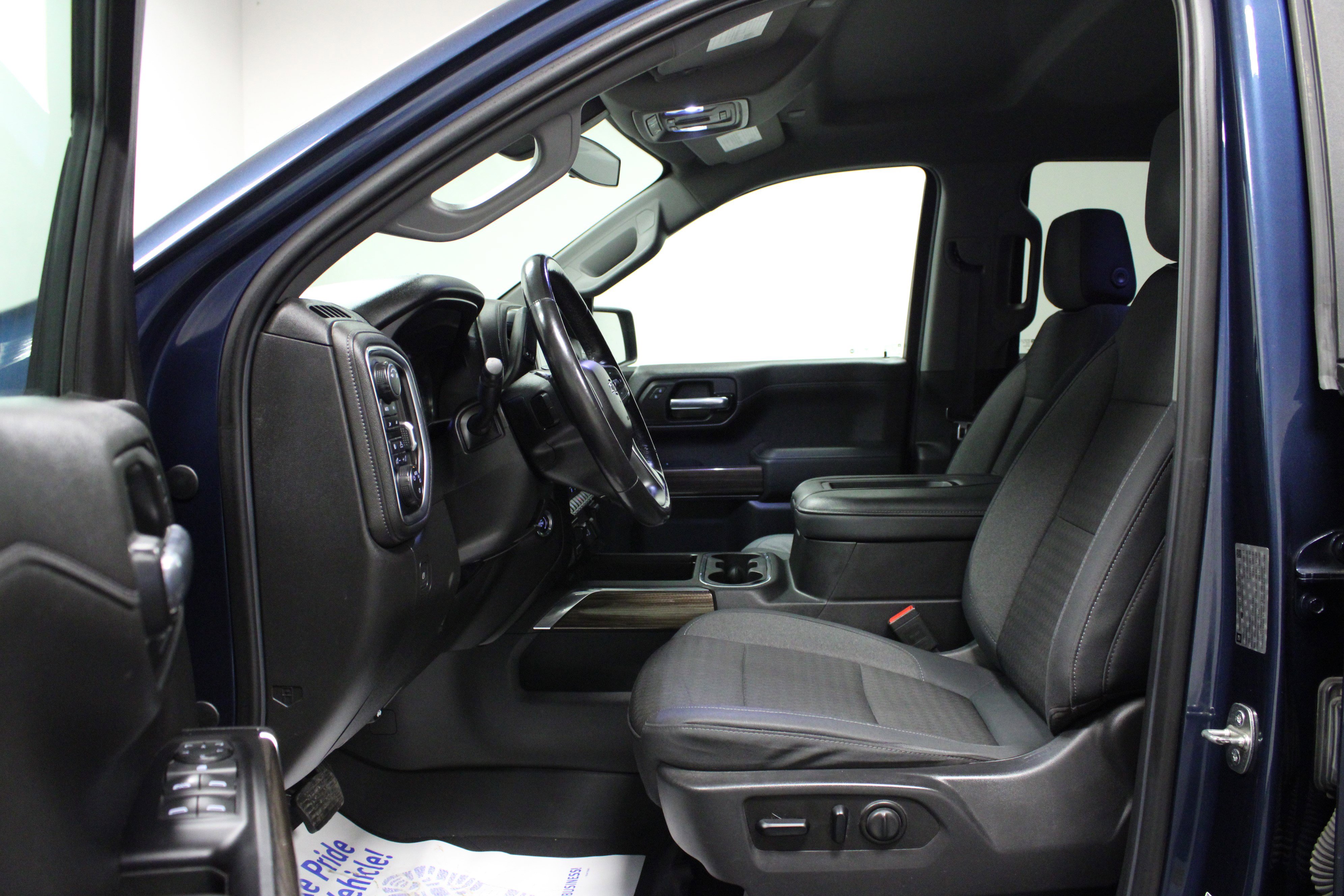 Used 2019 Chevrolet Silverado 1500 LT Trail Boss image 12