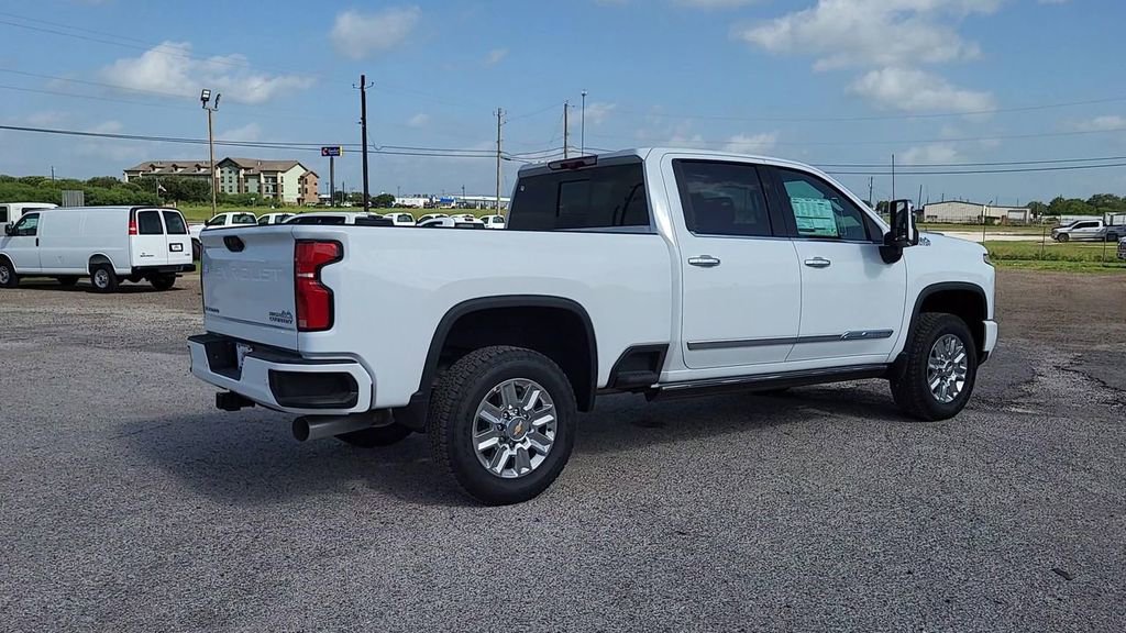 New 2024 Chevrolet Silverado 2500 High Country w/ High Country Premium Package image 8