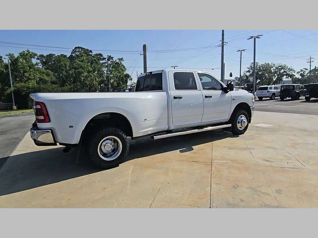 Used 2024 RAM 3500 Tradesman w/ Towing Technology Group AWD/4WD image 30