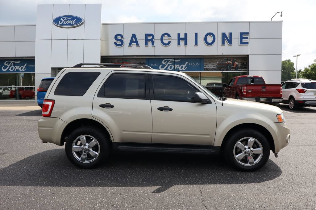 Used 2010 Ford Escape XLT FWD video 2