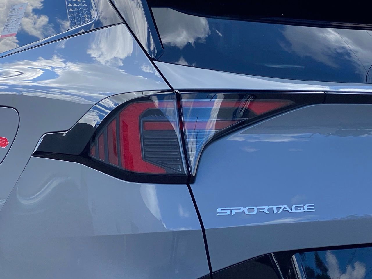 New 2026 Kia Sportage SX FWD image 5